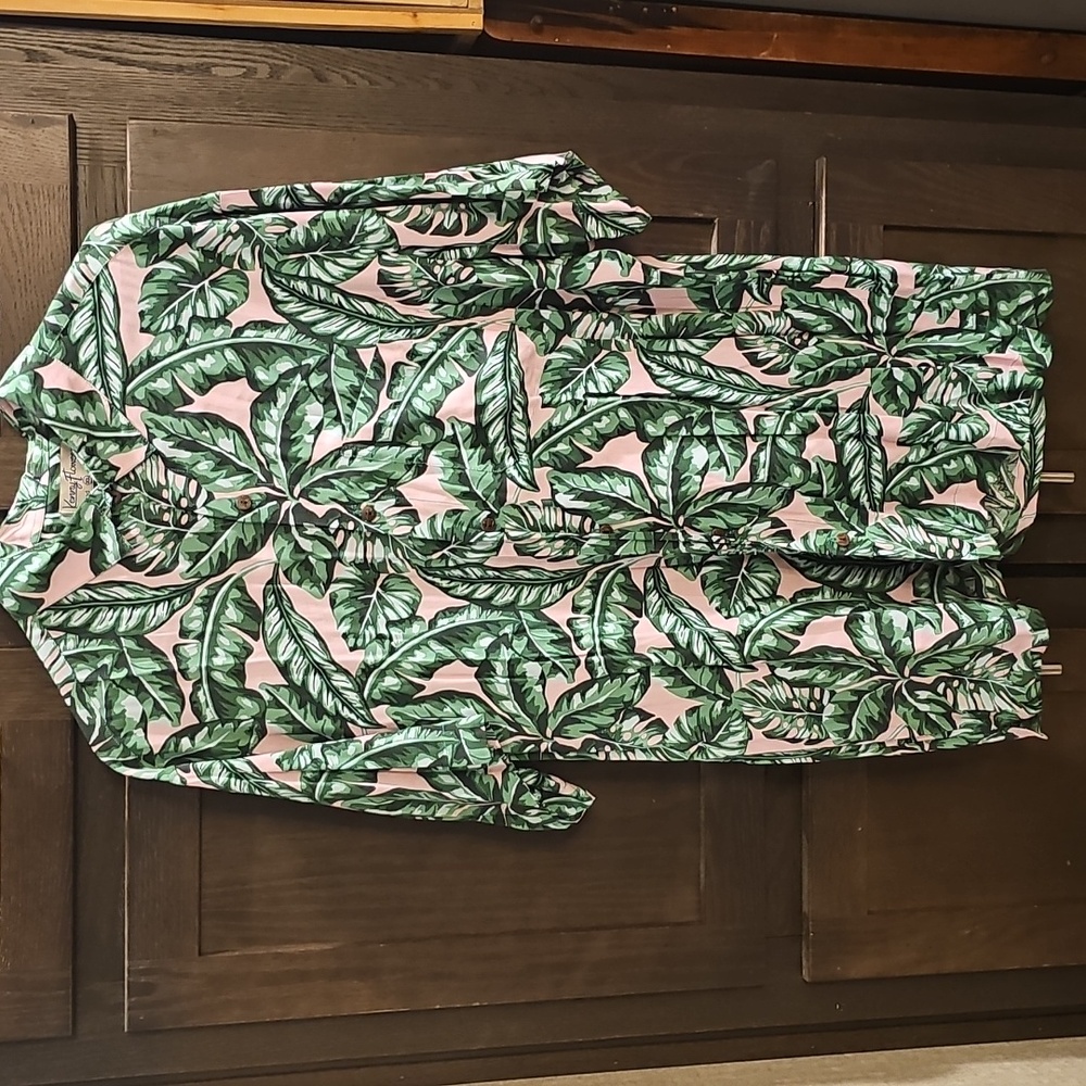 Kenny Flowers Beverly Hills Green and Pink Leaf Print Shirt